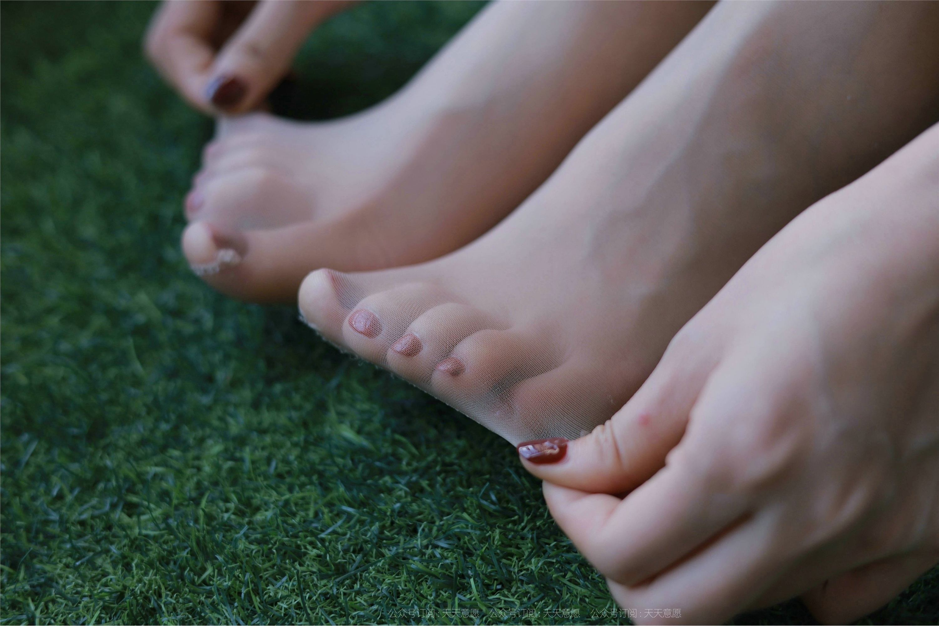 IESS异思趣向  2021.08.23 丝享家898：小七《一字肩短裙》